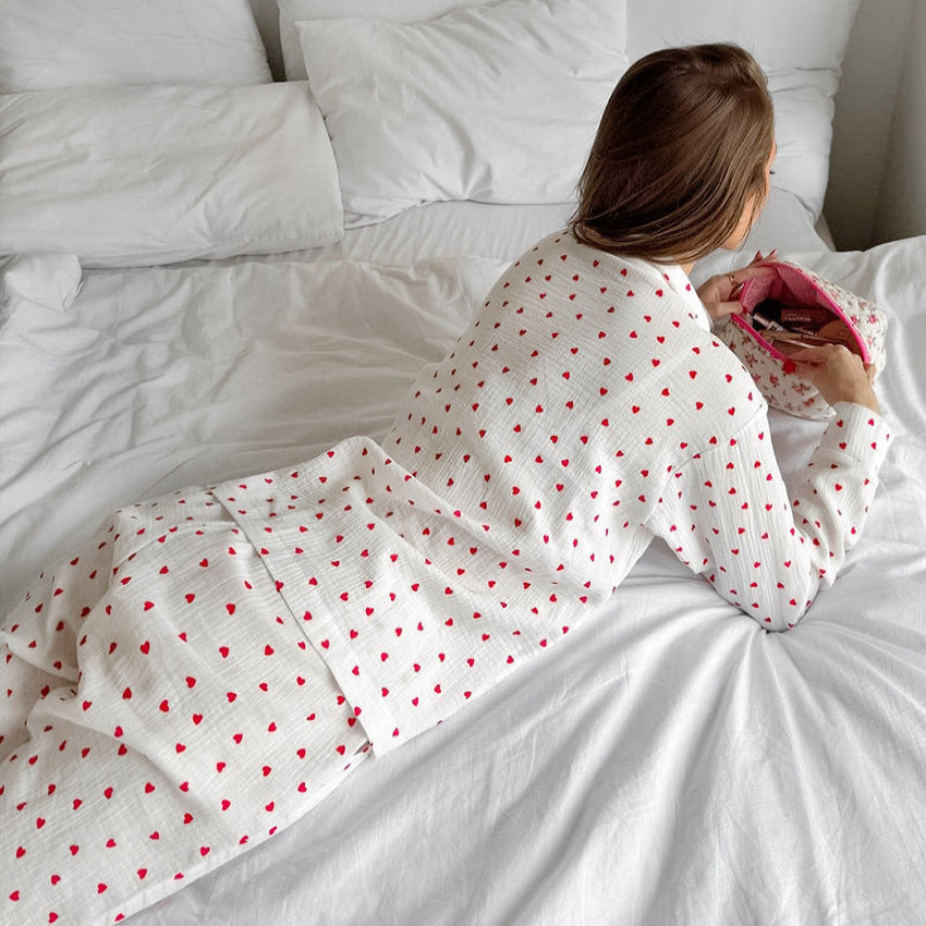 Women’s Pink Heart Print Pajama Set