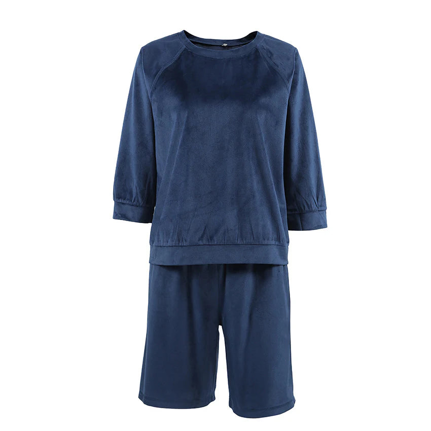 Women’s Long Sleeve Top & Shorts Velvet Pajama Set